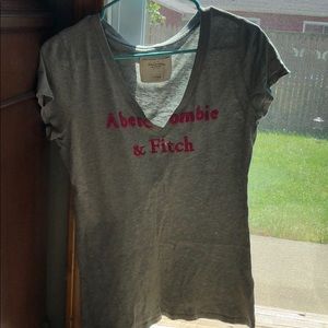 “Abercrombie & Fitch” light gray t-shirt